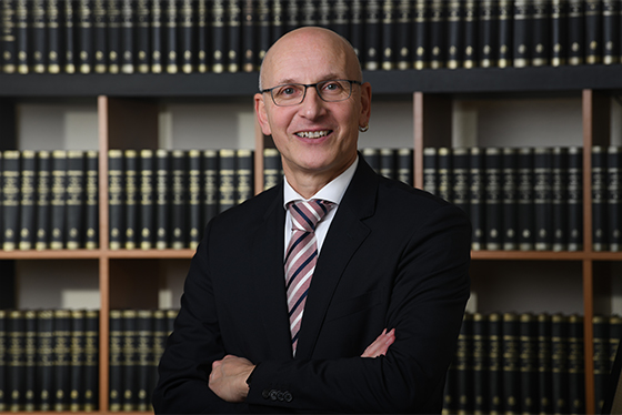 Rechtsanwalt in Limburg: Dirk Schoemakers, Fachanwalt für Verwaltungsrecht